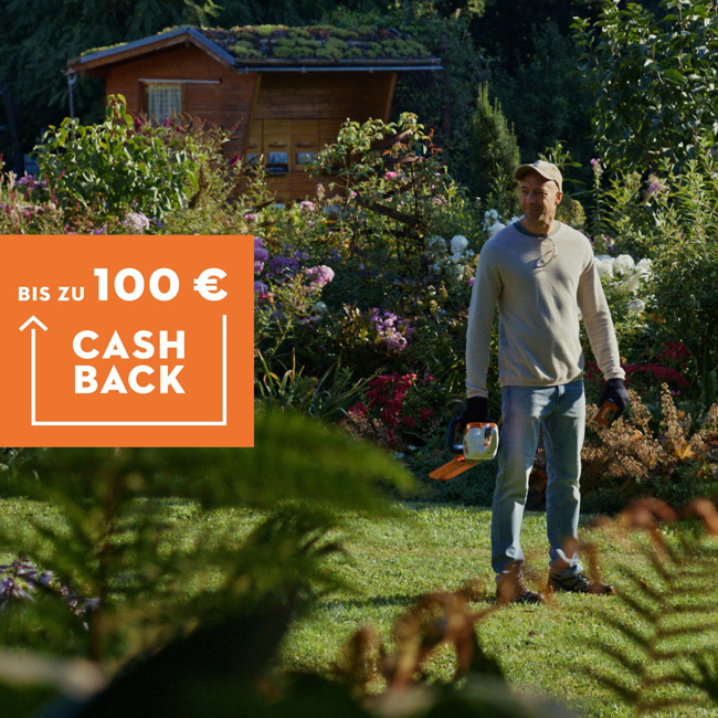 STIHL Cashback AKTION Foto von Mann im grünen Garten mit Kettensäge und oranger Button mit €100 Cashback